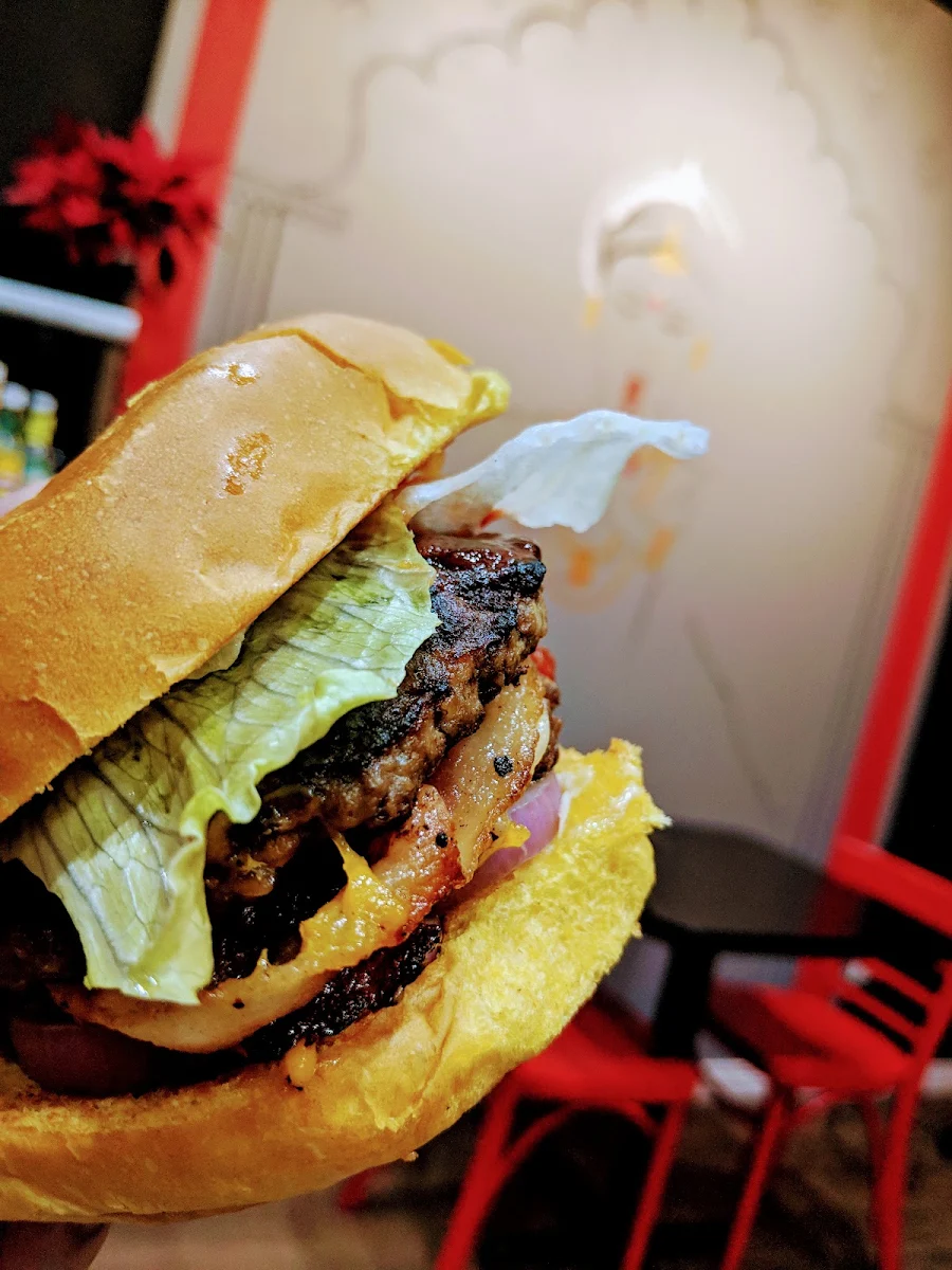 Bacon N Cheese Burger