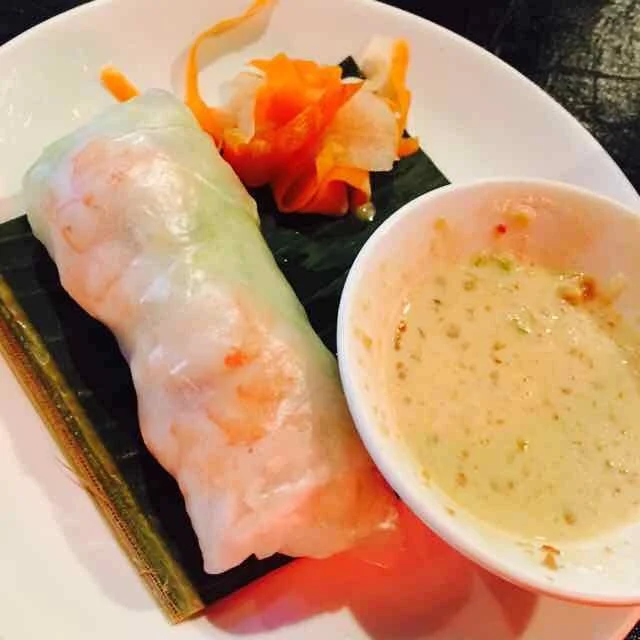 Fresh Thai Salad Rolls