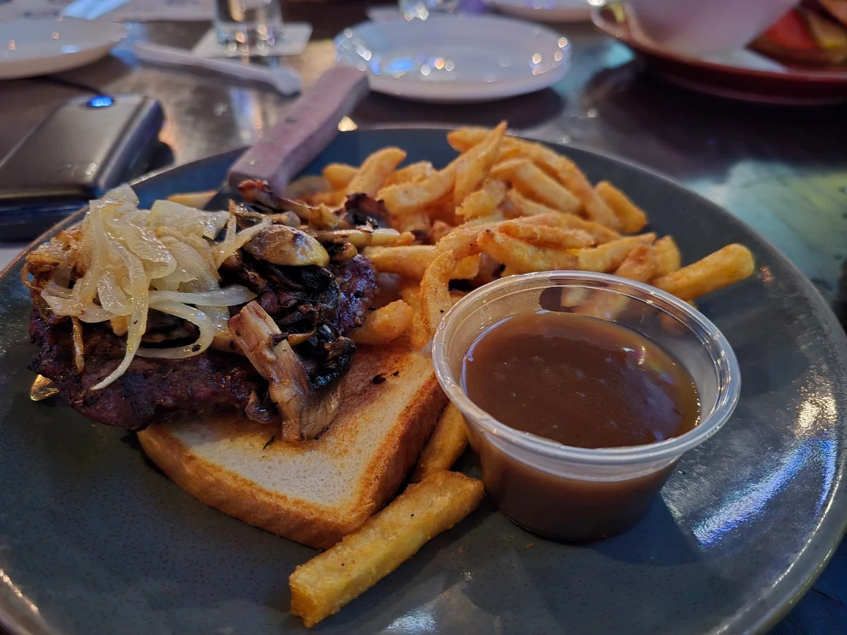 Highlights, Murph's Pub & Grill