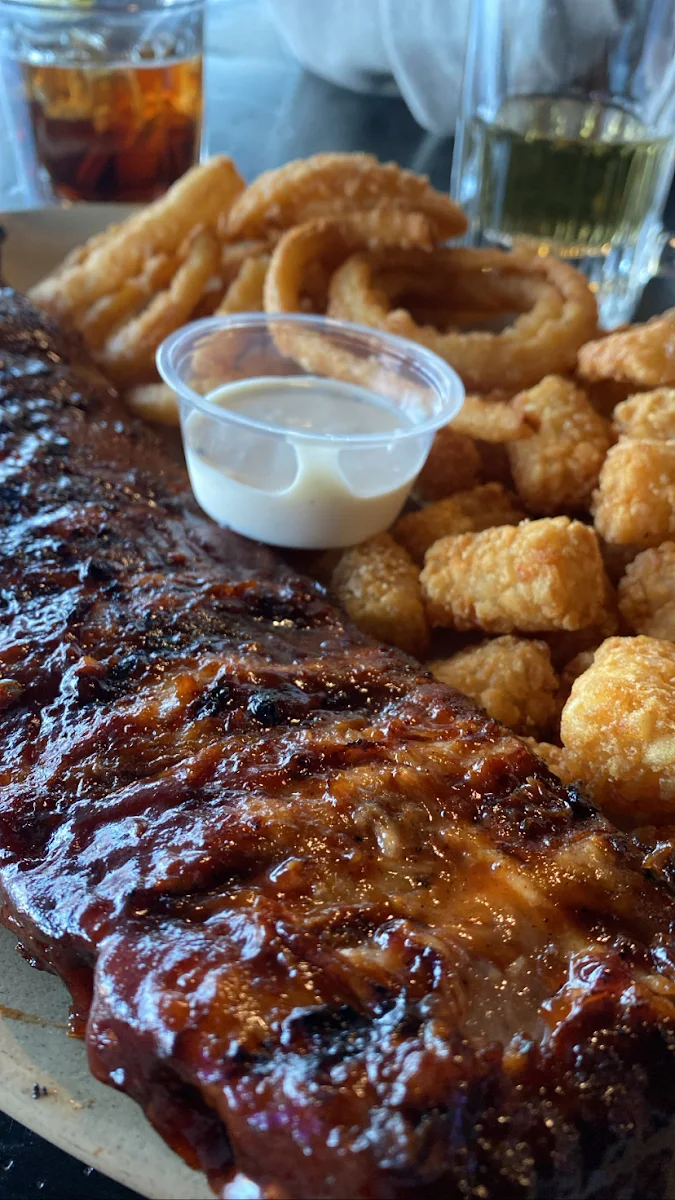 Highlights, Murph's Pub & Grill