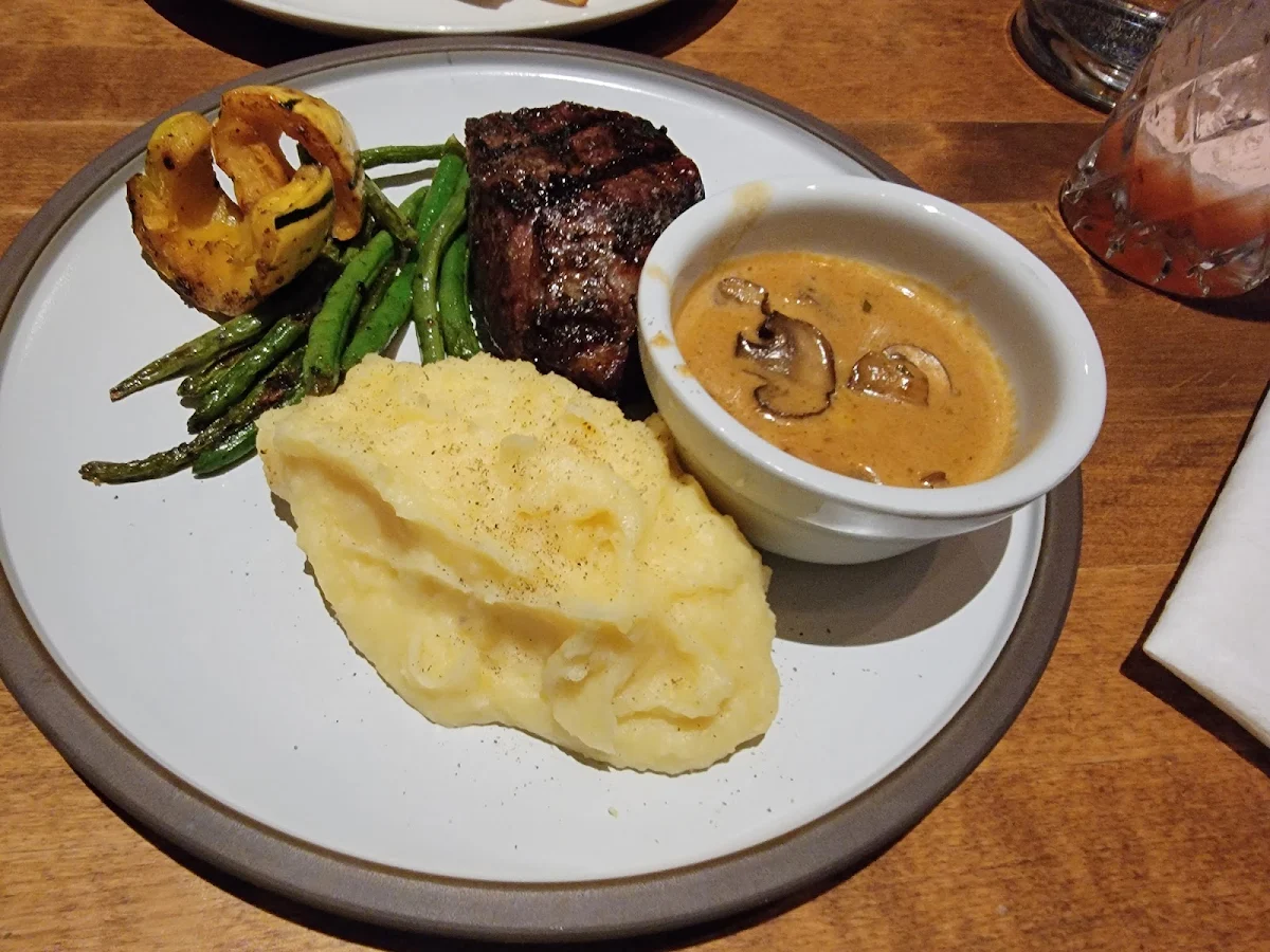 Mushroom Sirloin Steak & Beef Vindaloo