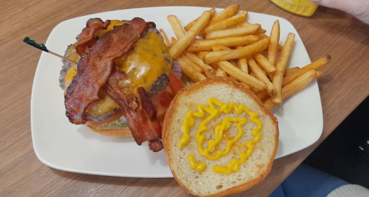 Bacon Cheeseburger