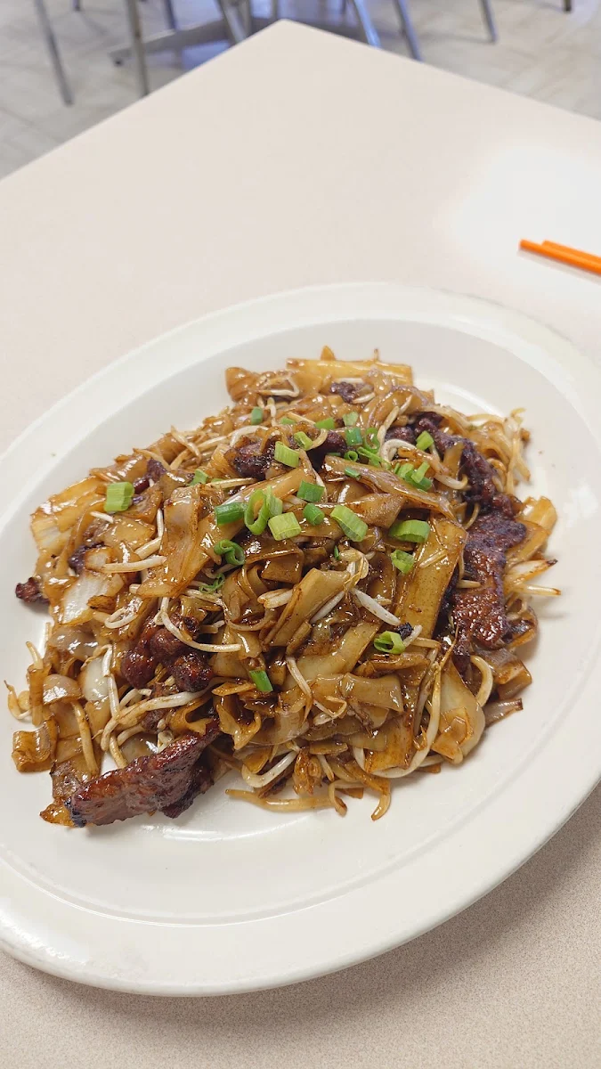 Pan Fried Beef Chow Fun