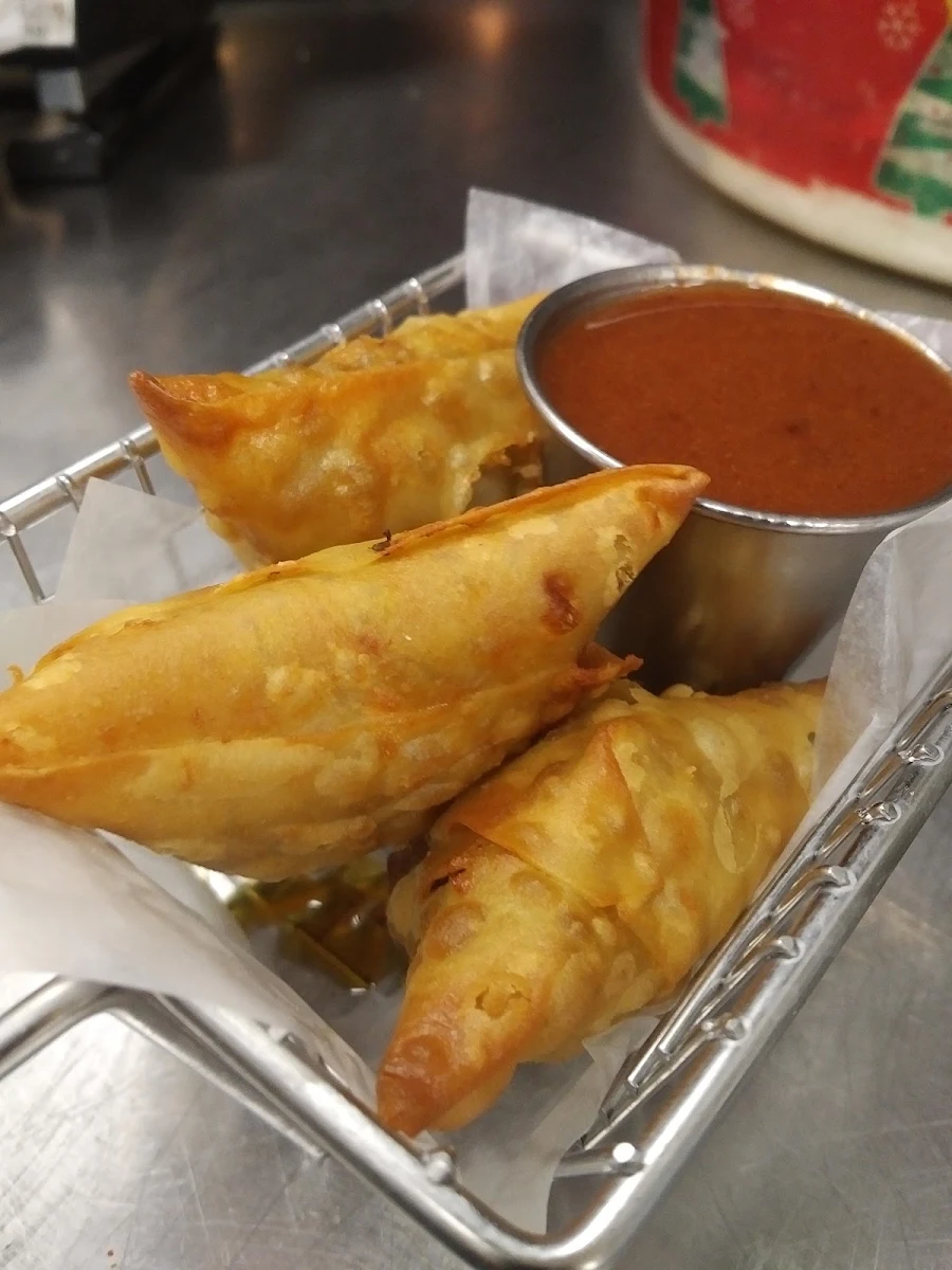 Butter Chicken Samosa
