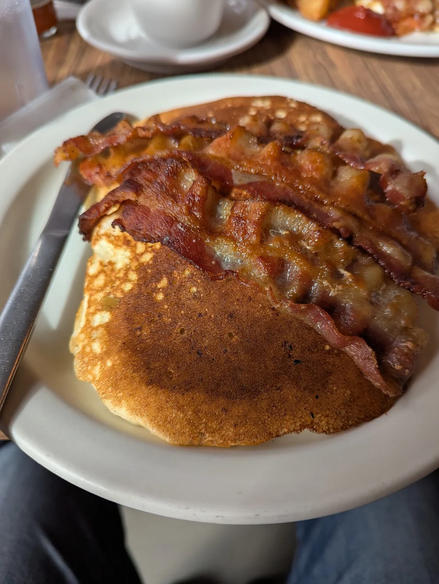 Hotcakes & Bacon