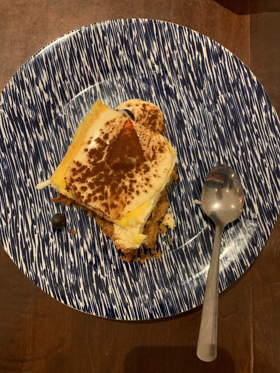 Lemon Cheesecake Slice
