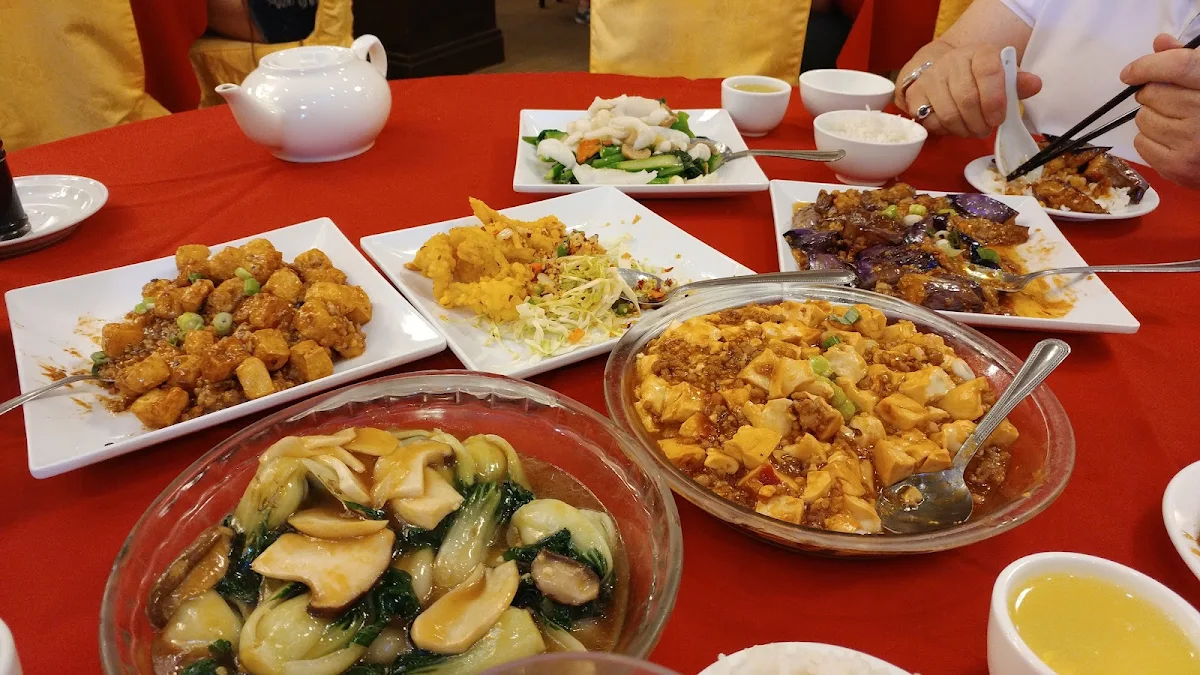 Highlights, Crystal Dynasty Restaurant