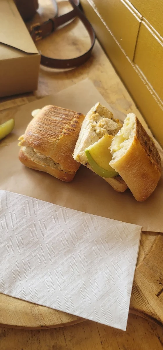 Chicken Apple Brie Sandwich