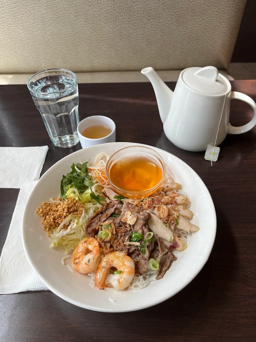 Highlights, Pho Kam Long Restaurant