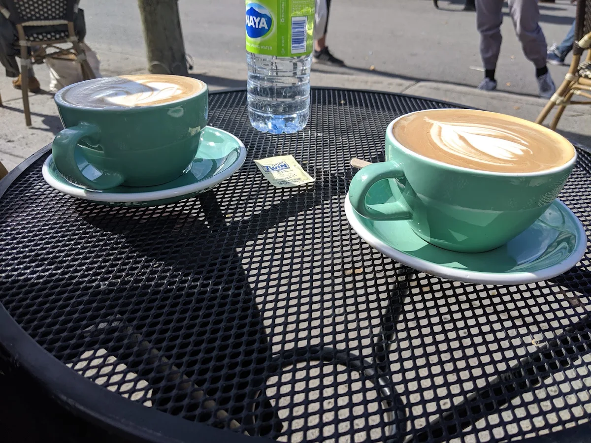 Latte, Café Saint-Henri (Marché Jean-Talon)