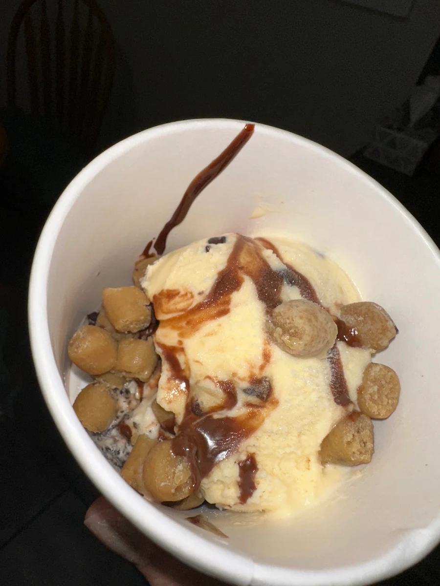 Cookie Dough Deluxe