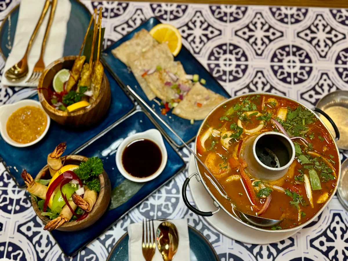 Seasonal Seafood Hot Pot Tom Yum