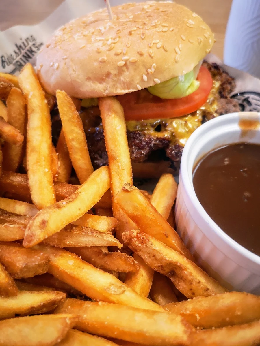 Ricky's Famous Original Burger Classic