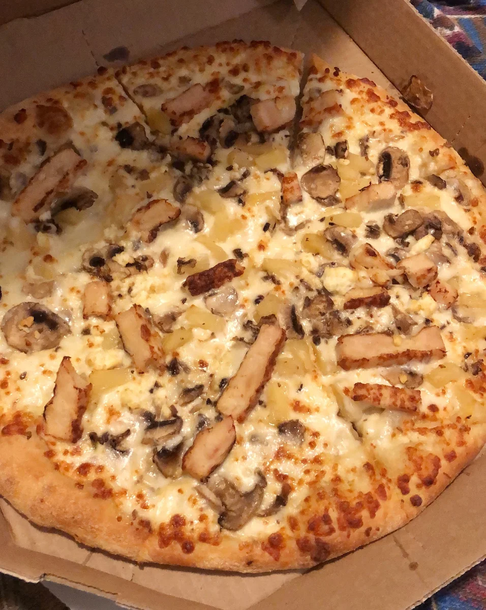 Medium Thin Crust Pizza