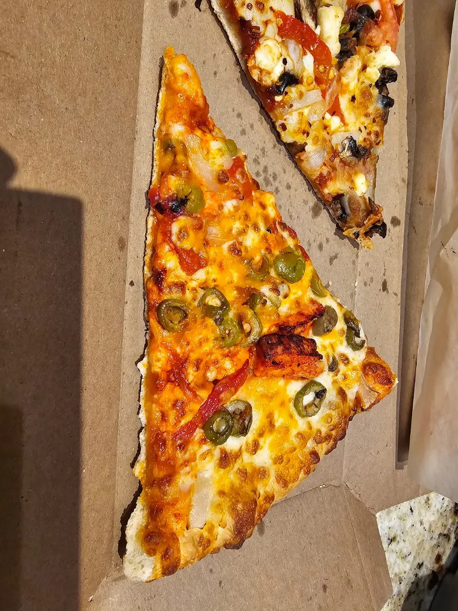 Tandoori Chicken Pizza