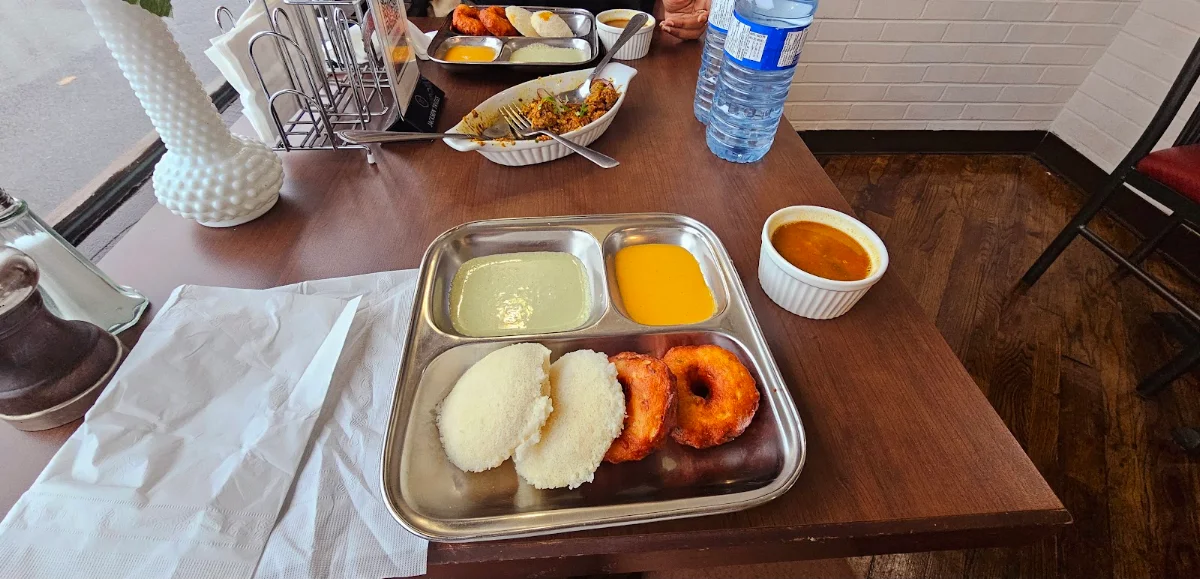 Idli Vada Combo