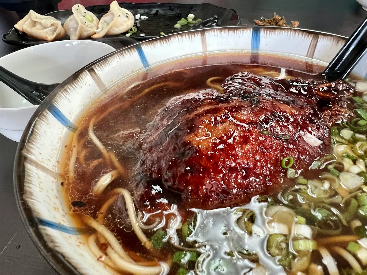 Soup Noodle w Pork Chop Braised w Soy Sauce