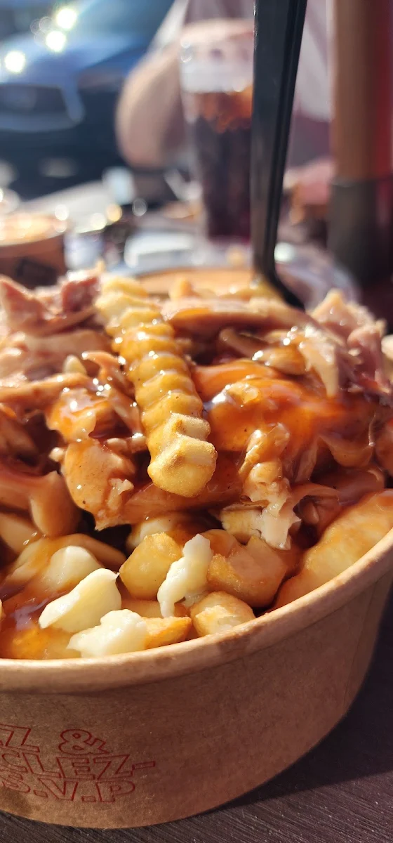 Poutine with Dark Meat Chicken