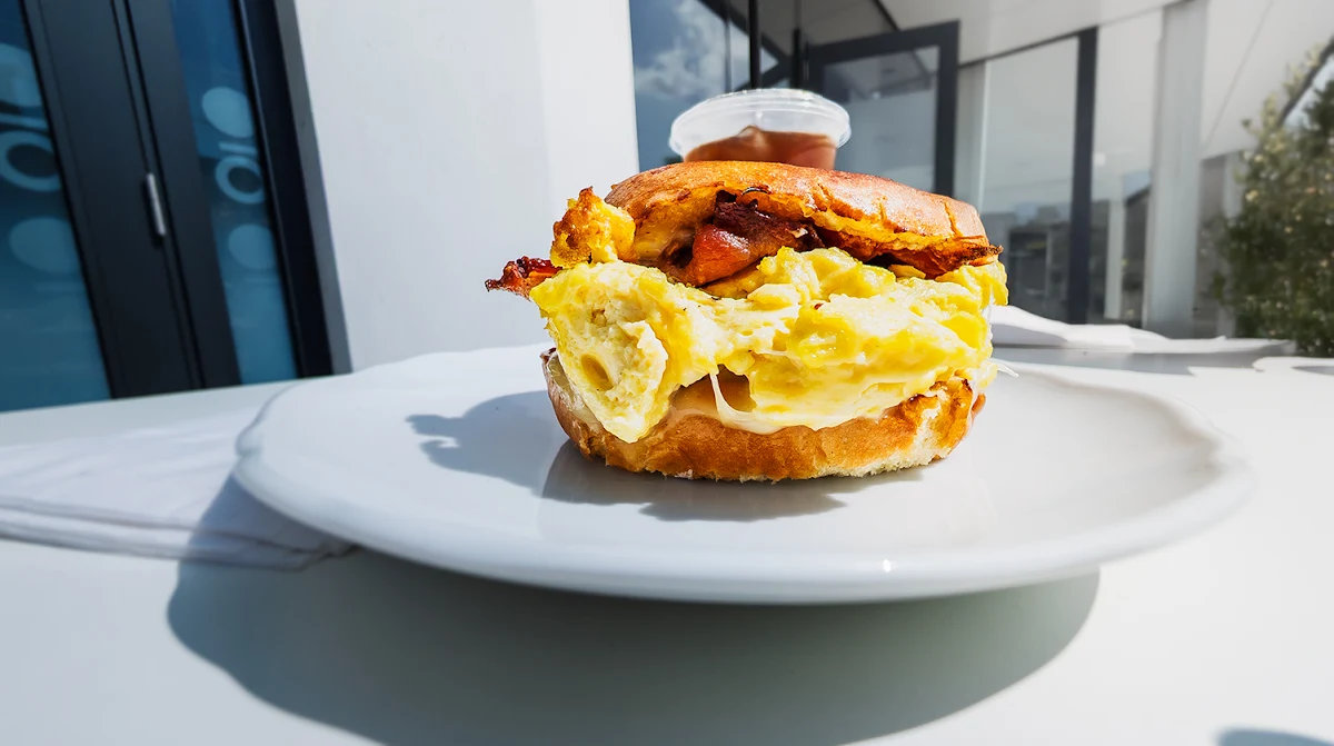 Bacon & Egg Breakfast Sandwich