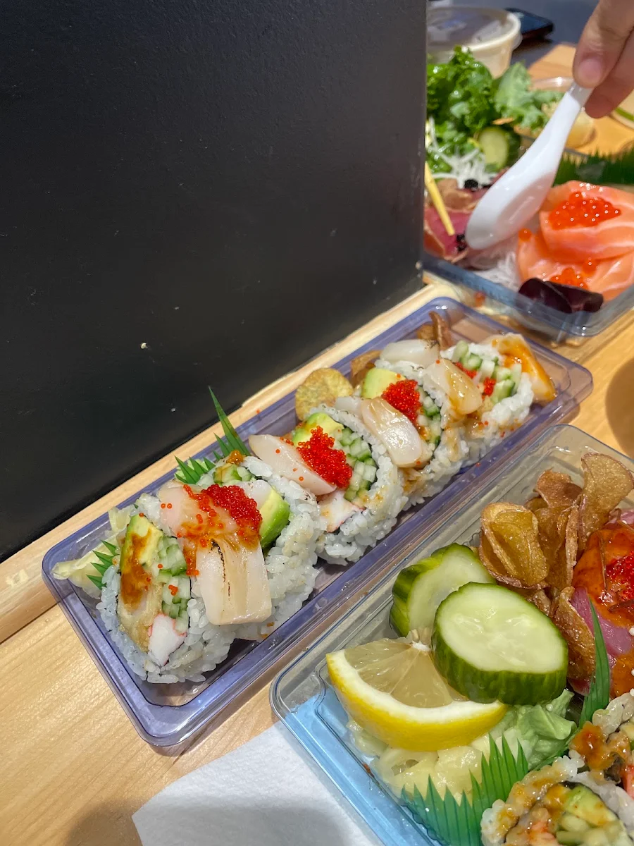 Aburi Scallop Roll