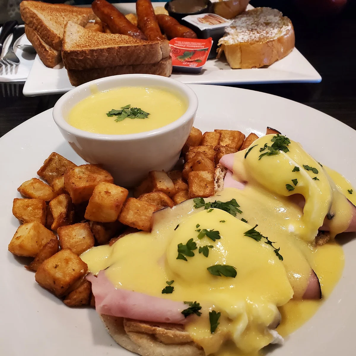 Salmon Benedict