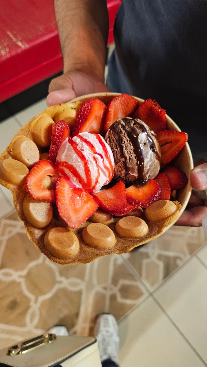 Bubble Waffle with Ice Cream