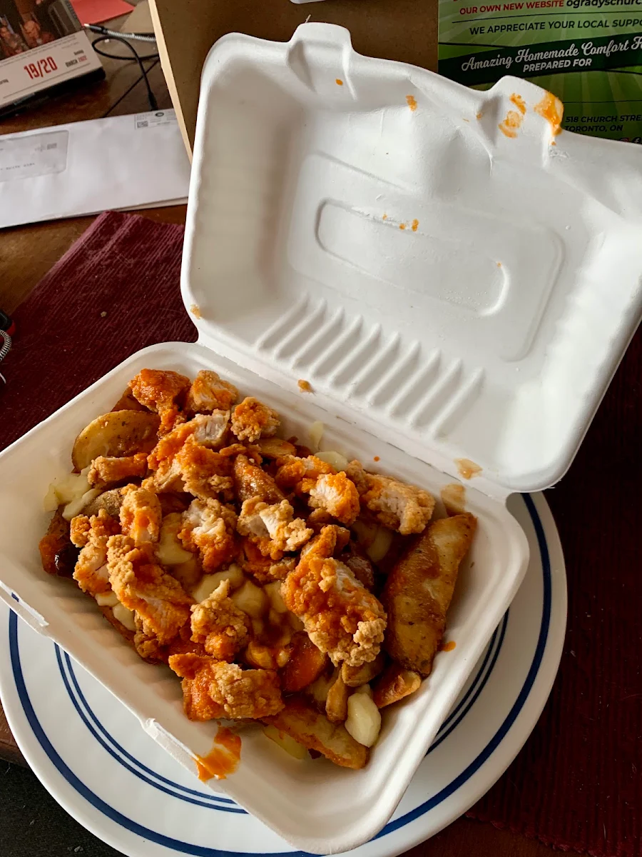 Buffalo Chicken Poutine
