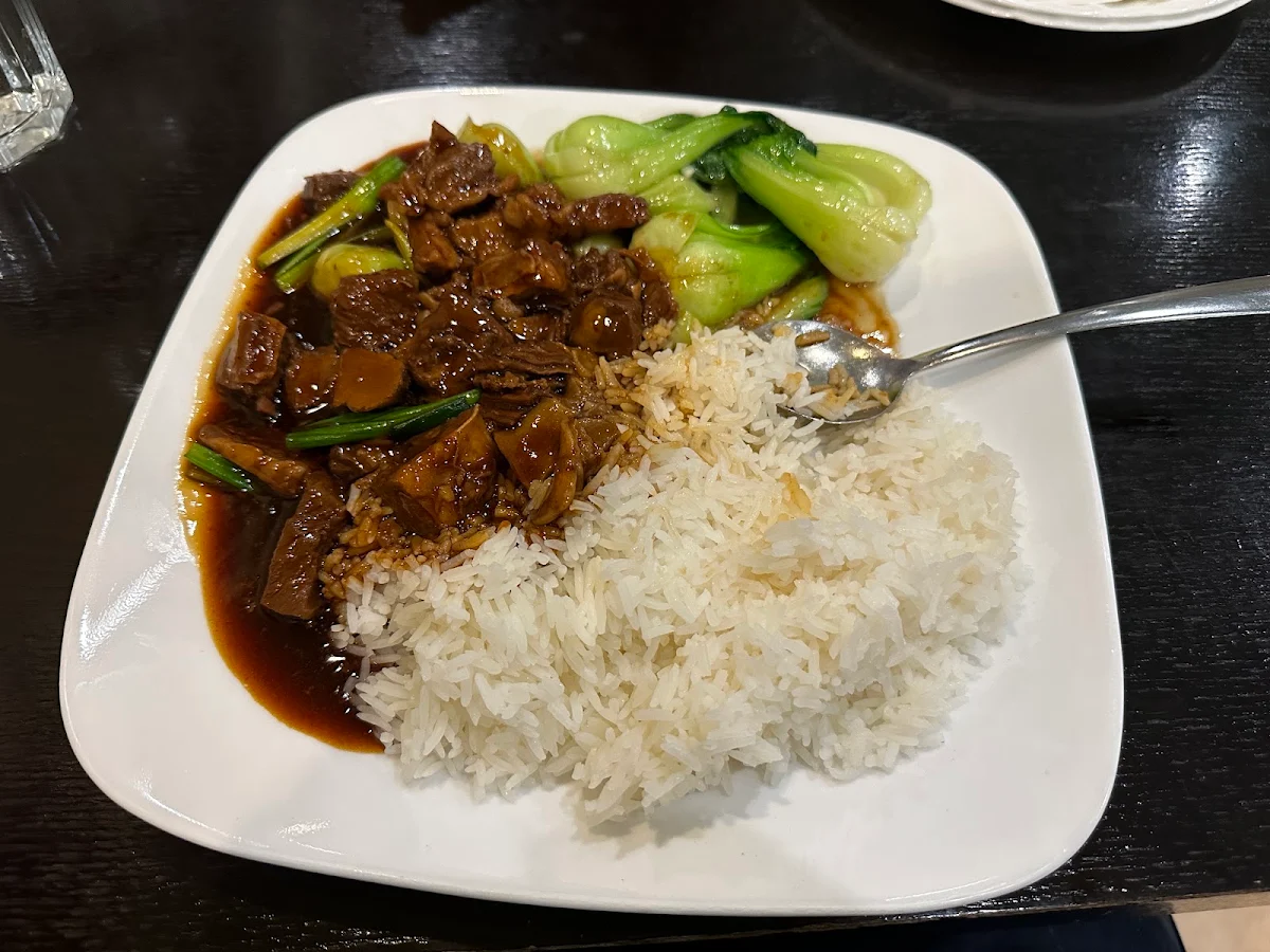 Beef Short Ribs with Black Pepper Sauce