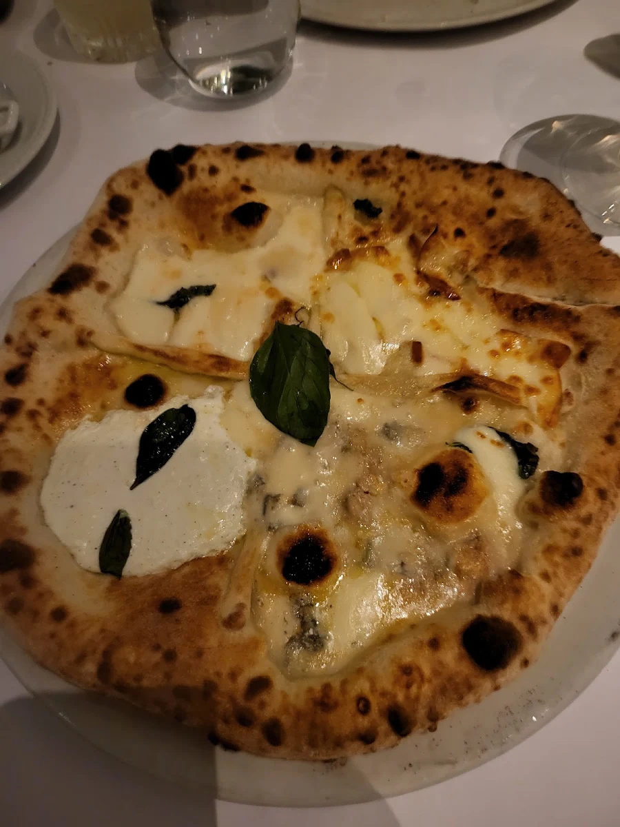 4 Cheese Pizza