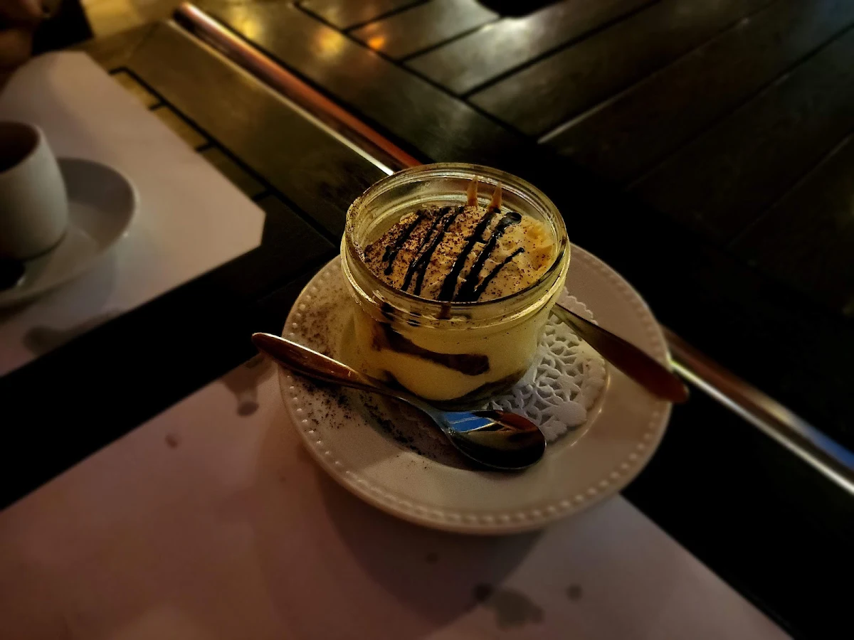 Tiramisu Cake
