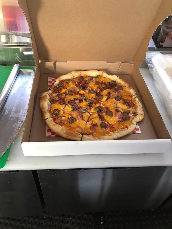 Cheeseburger Pizza