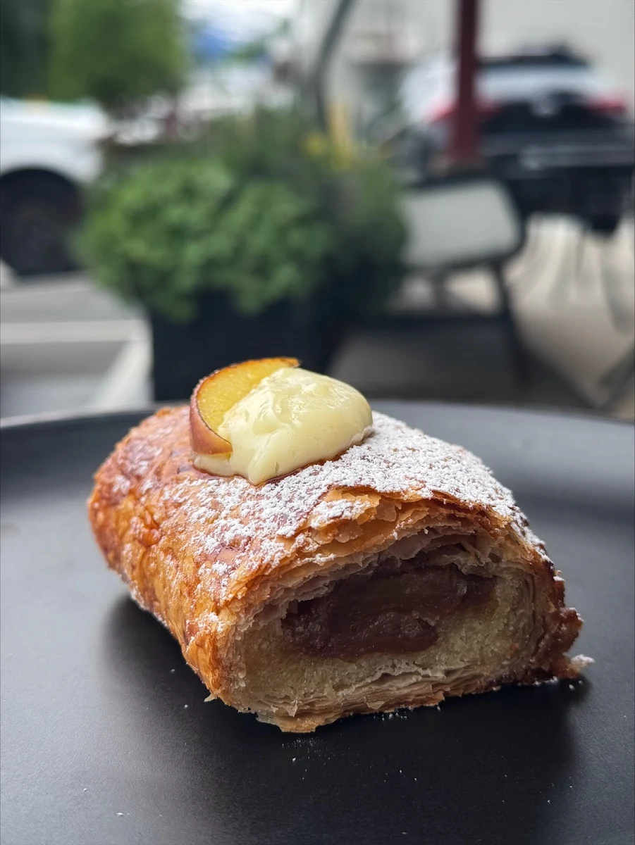 Highlights, Delish cafe