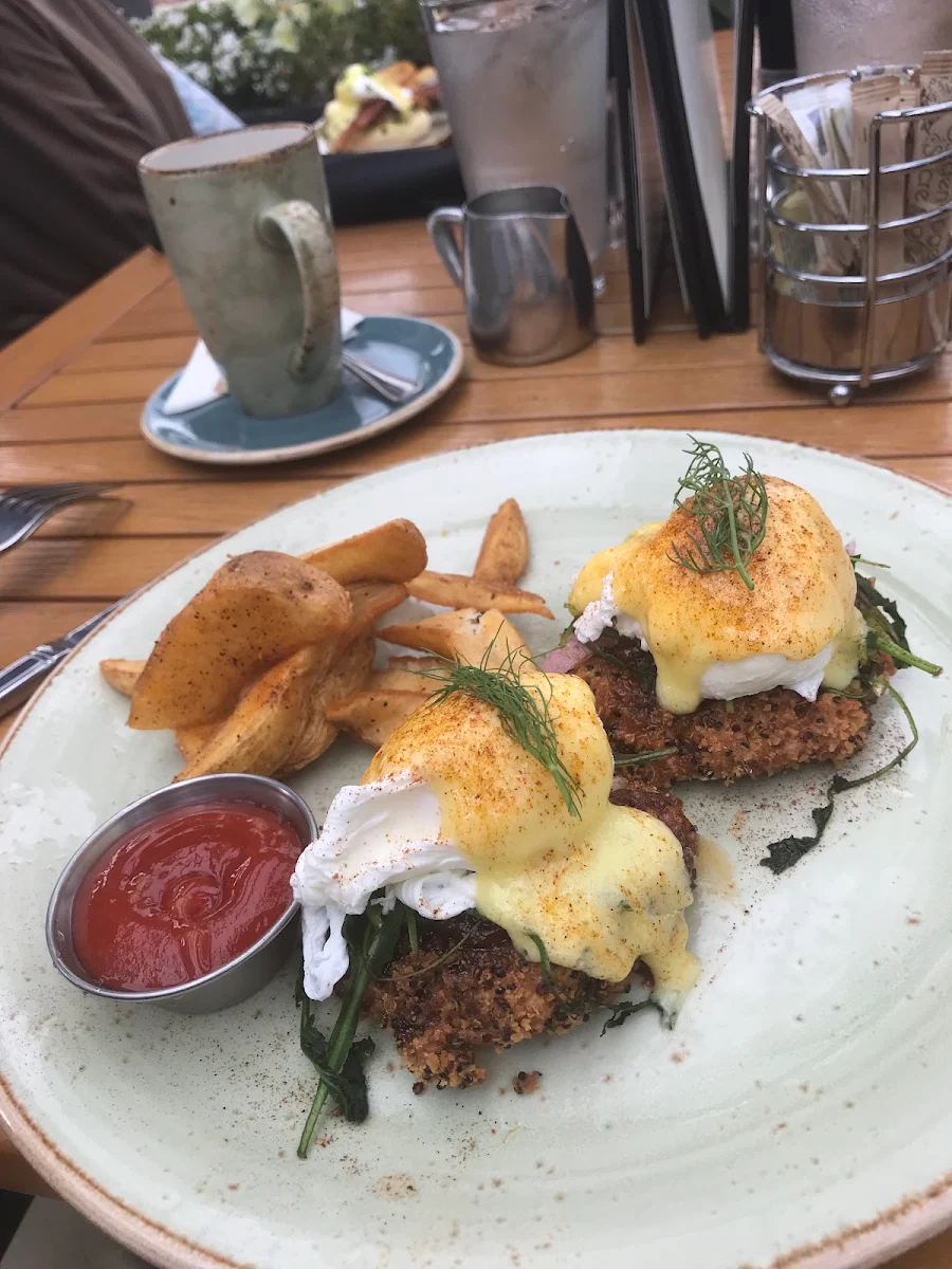 Eggs Benedict