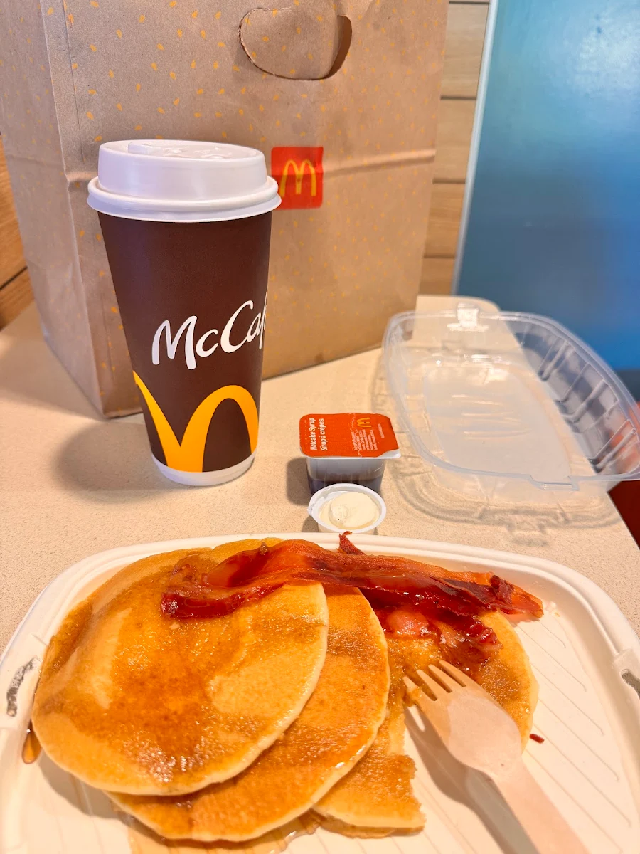 Hotcakes Happy Meal
