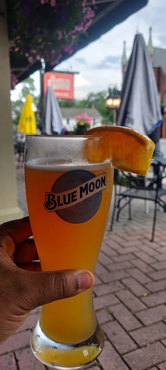 Blue Moon Belgian White