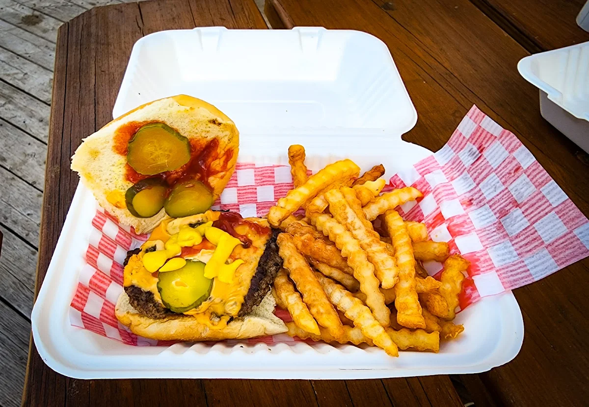 Kids Cheeseburger