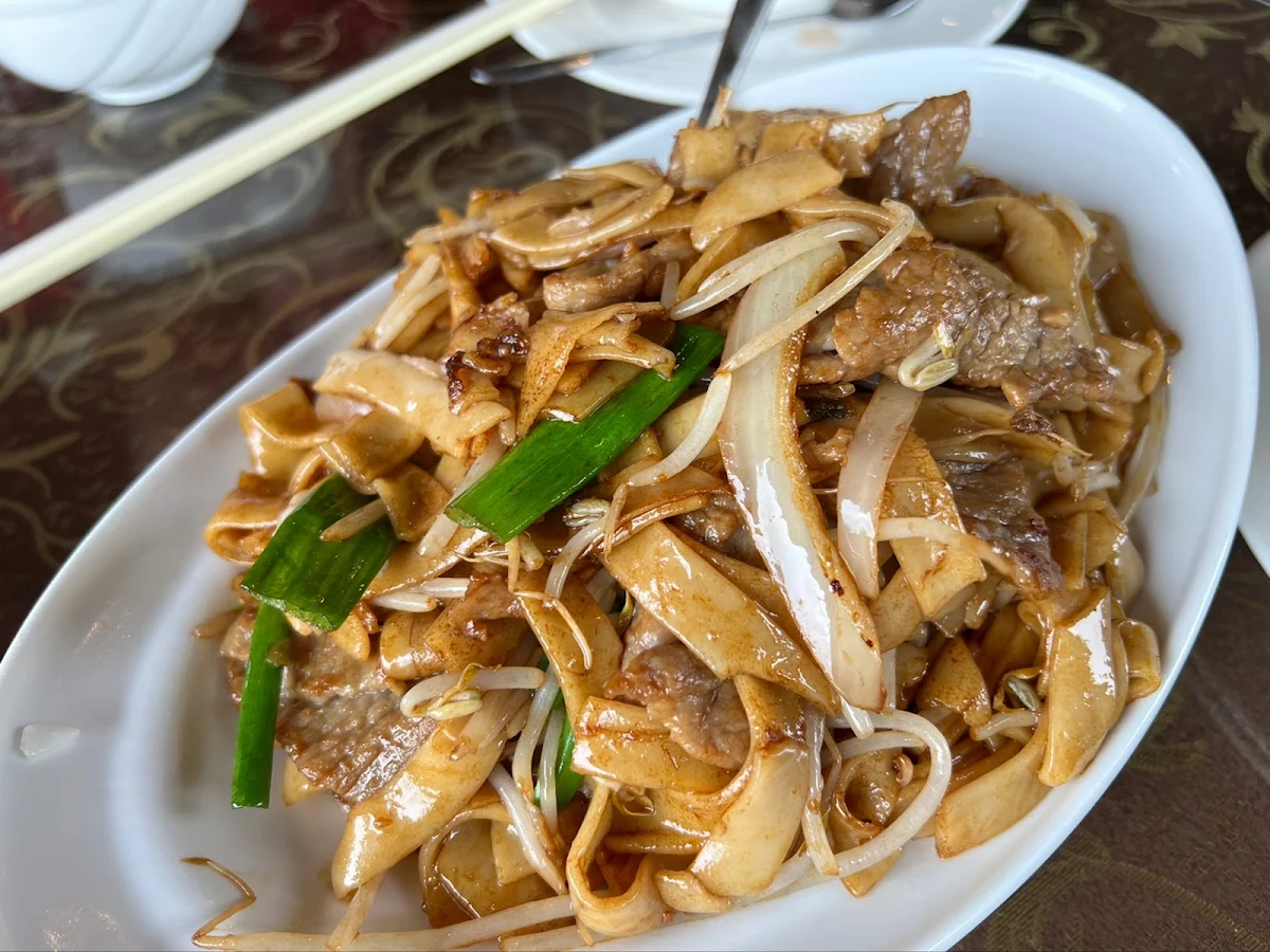 Beef Pan Fried Rice Noodle