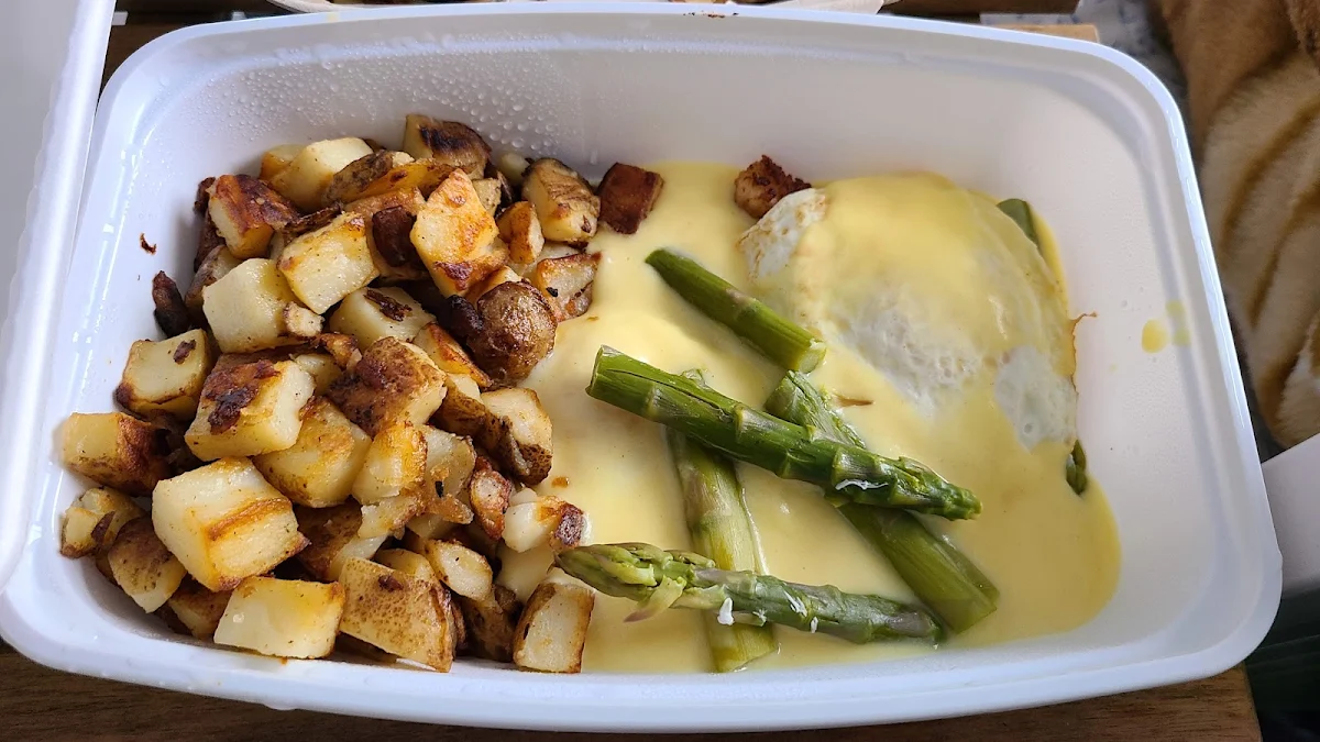 Crab Cake Benedict
