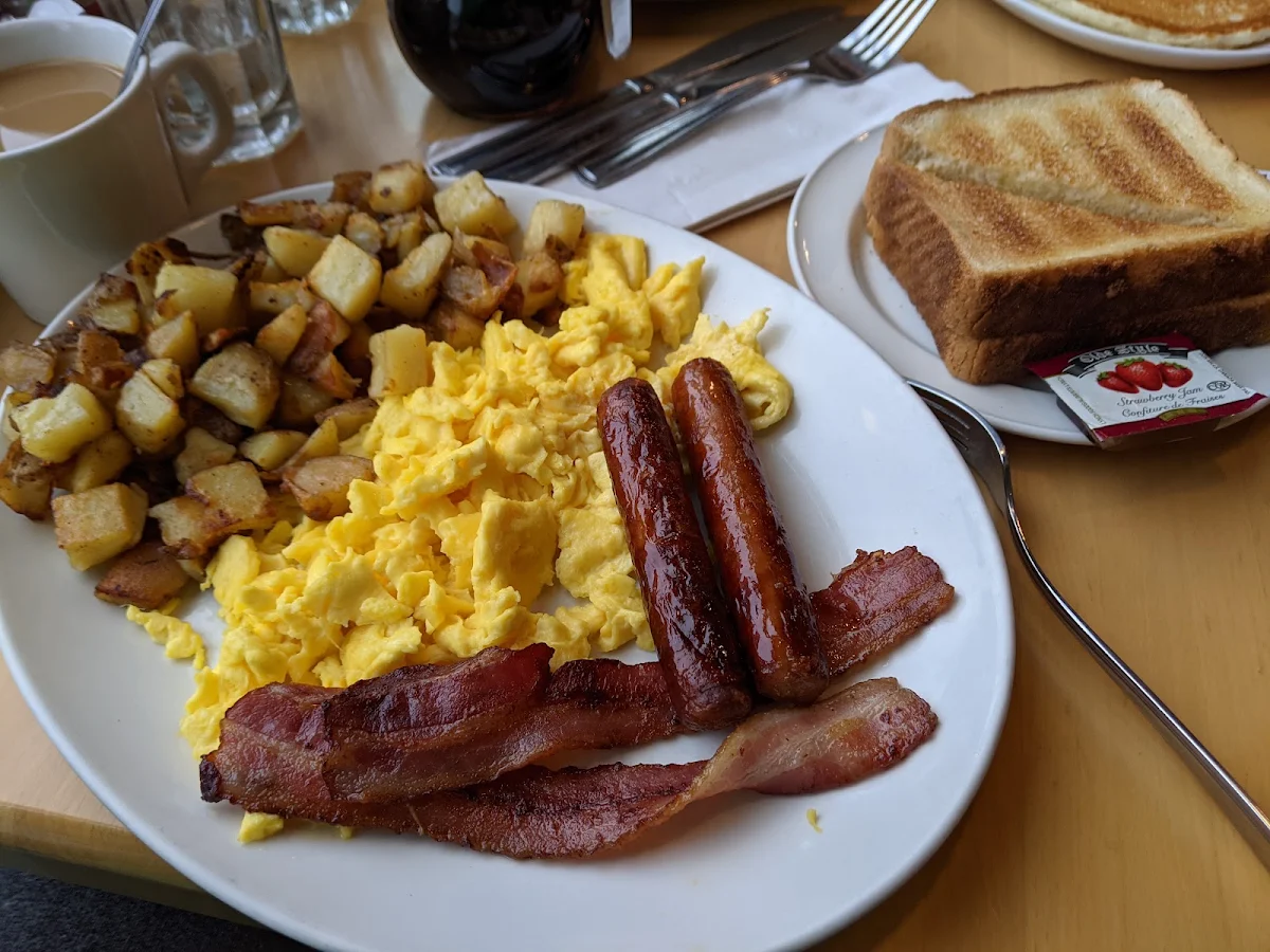 Sunset Super with Crispy Bacon Eggs Poached Soft