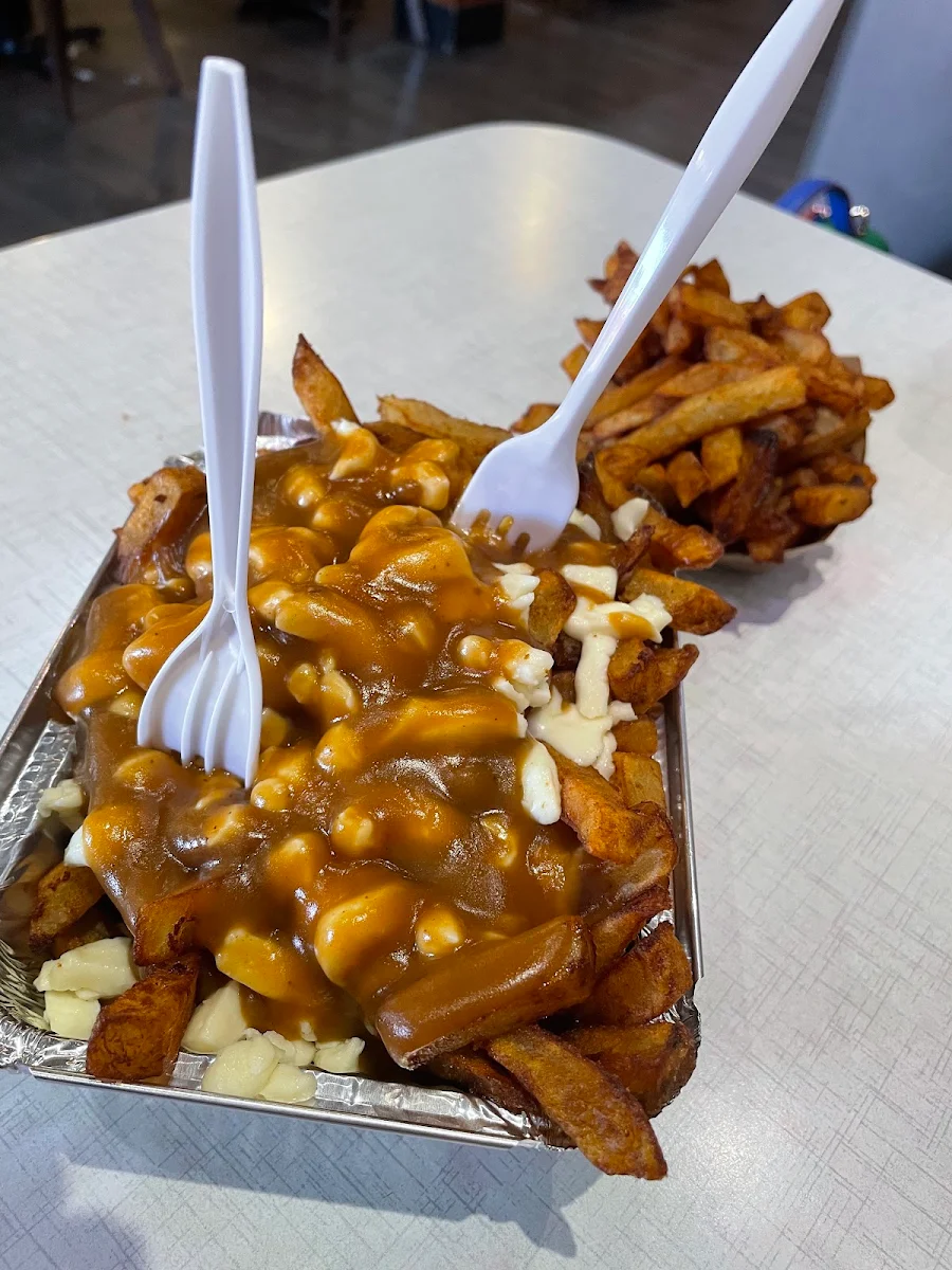 Classic Poutine