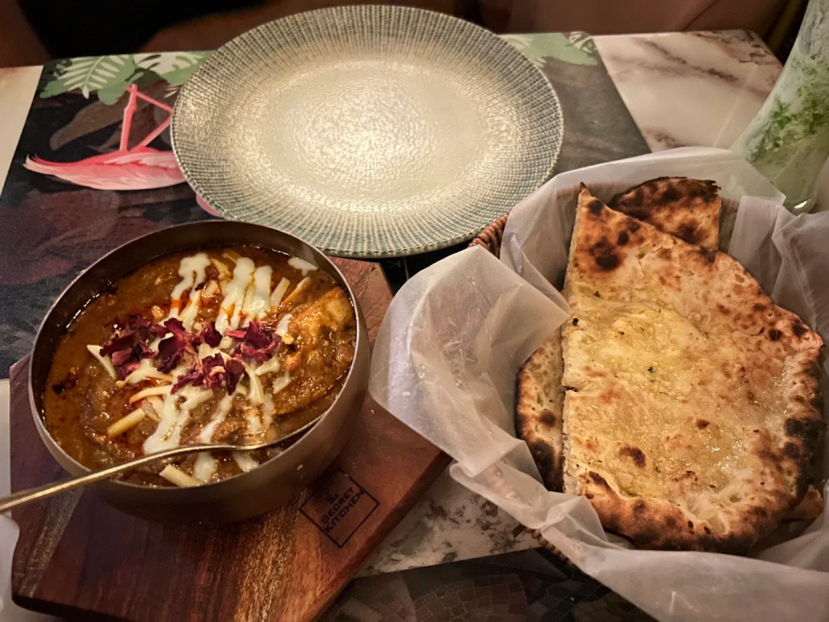 Lucknowi Paneer Butter Masala