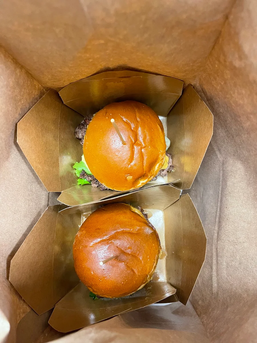 Jr Cheese Burger Combo