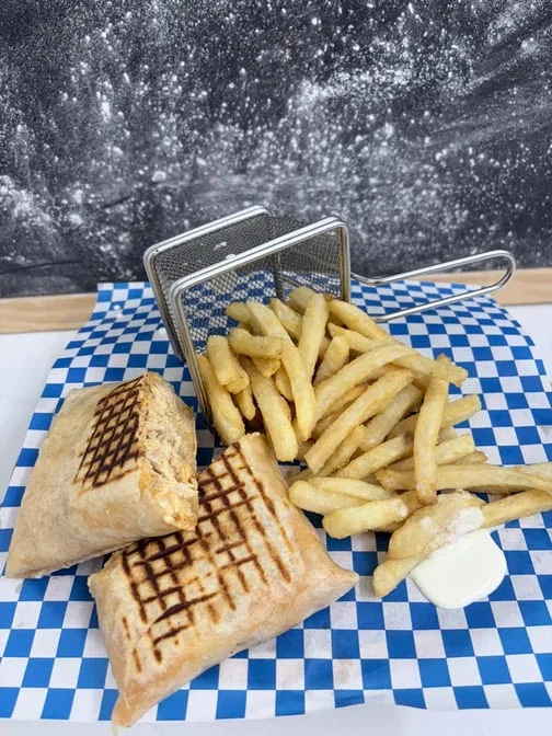 Highlights, Restaurant Triple Five