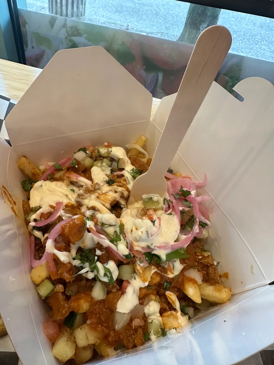 Regular Size Poutine