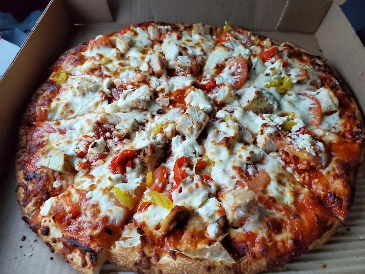 Highlights, Mike's Pizza and Subs