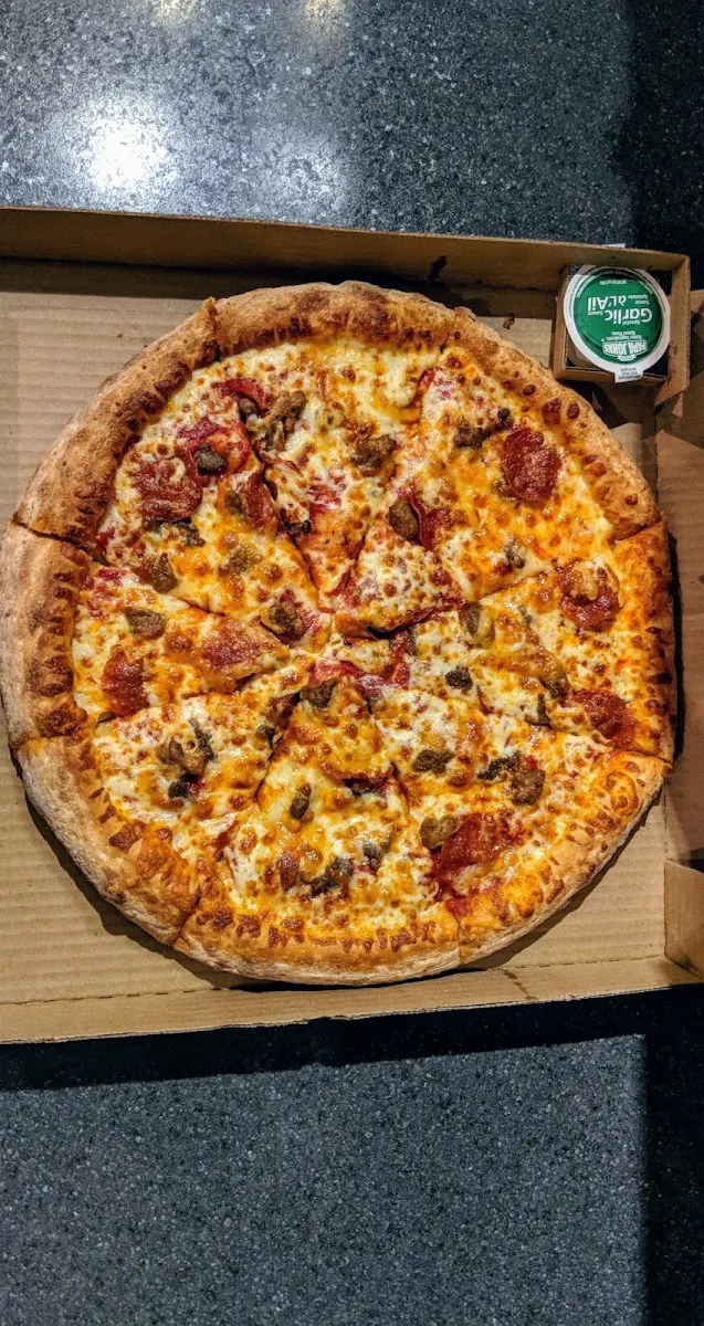 Large Pepperoni Spicy Italian Sausage Beef 3 Cheese Blend