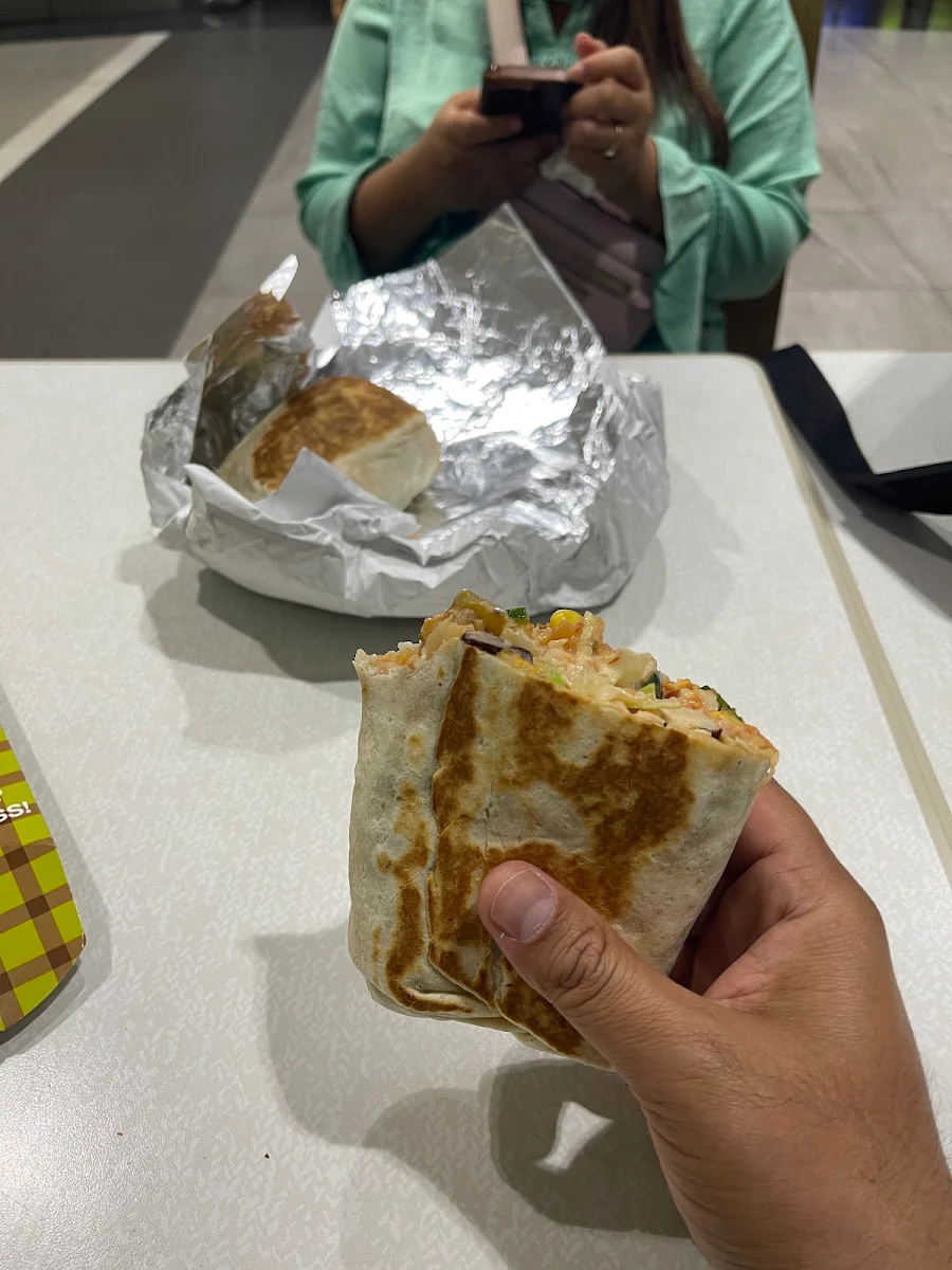 Highlights, Smoke's Burritorie