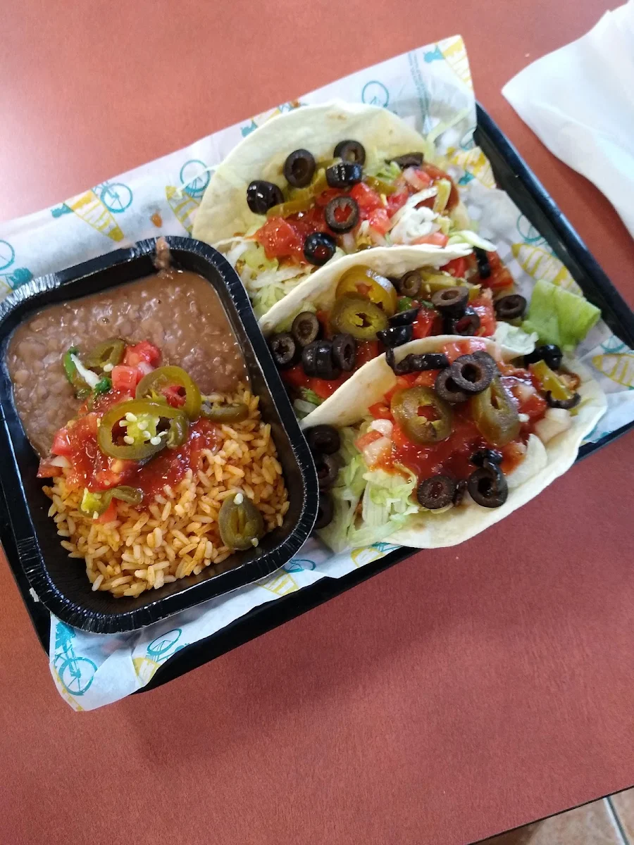 Soft Chicken Tacos