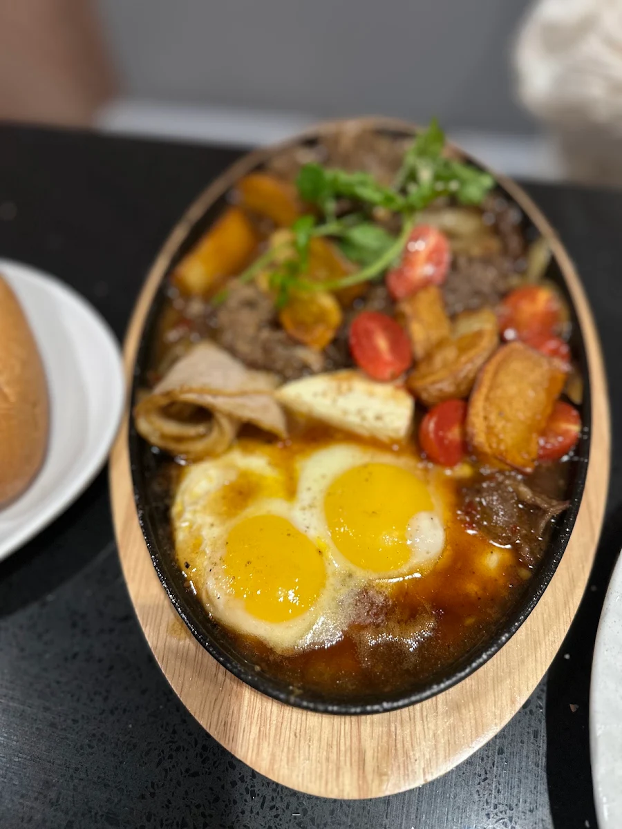 Wine-Stewed Beef with Baguette Bánh MÌ Bò Sốt Vang