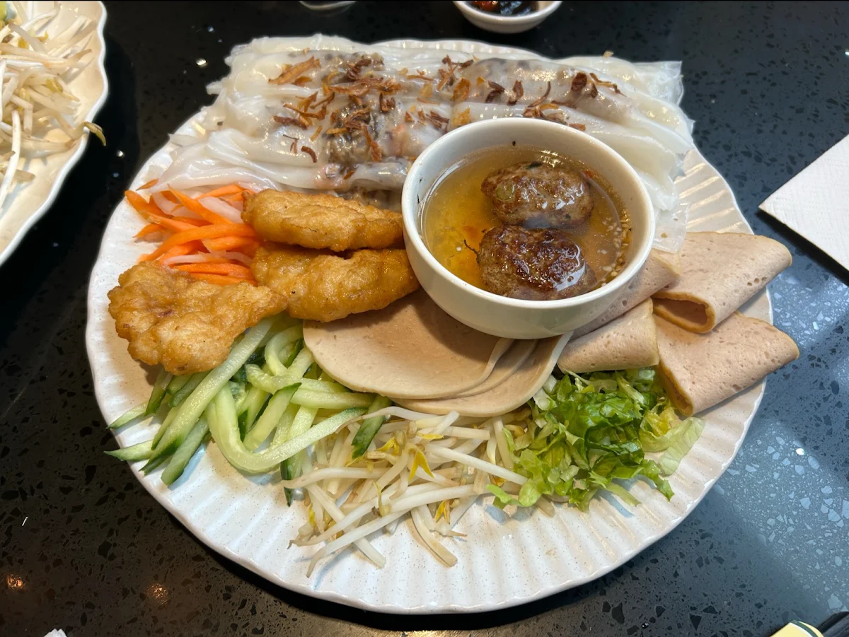 Zen Steamed Rice Rolls Bánh Ướt Chay